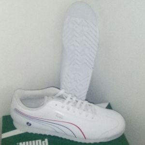 New white PUMA Roma